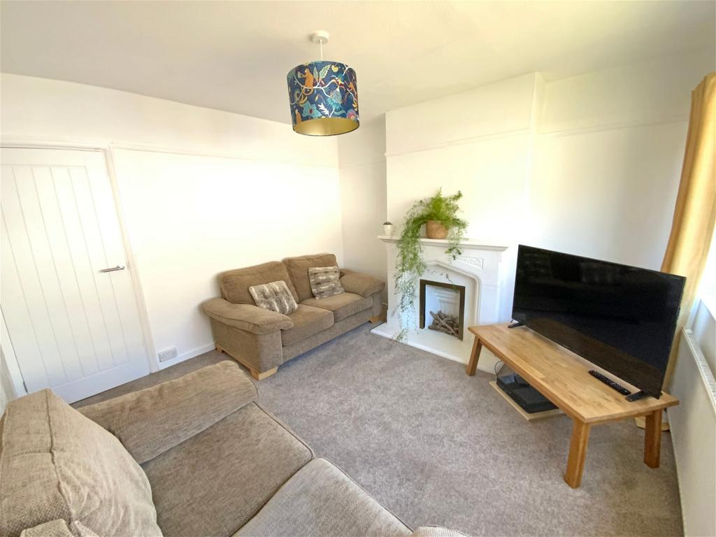 Clifton Road, Paignton TQ3 3 bed semidetached bungalow for sale £280,000