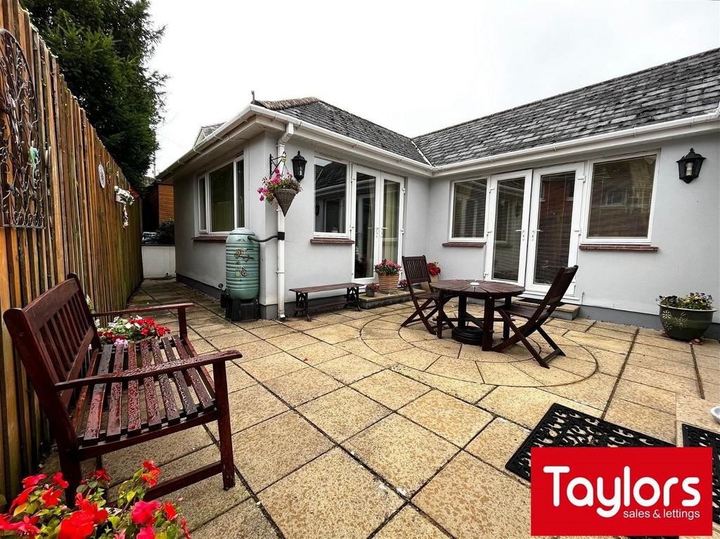 York Road, Paignton TQ4 3 bed detached bungalow for sale £305,000