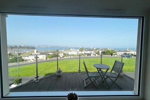 2 The Saddle, Paignton, TQ4 6NQ