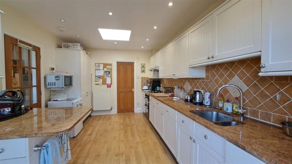 Thorne Park Road, Torquay TQ2 3 bed detached bungalow for sale £425,000
