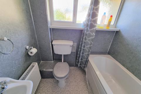 8 Ben Jonson Close, Torquay, TQ2 6BT