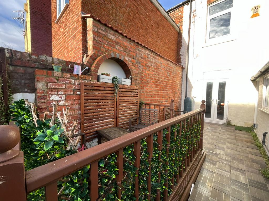 Croft Terrace, Jarrow, Tyne and Wear, NE32 3 bed terraced house for