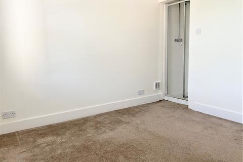 173 Kingston Road, Leatherhead, KT22 7NX