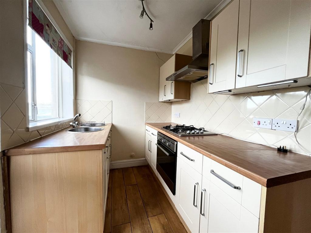 Hillside Road, Paignton TQ3 3 bed semidetached bungalow for sale £