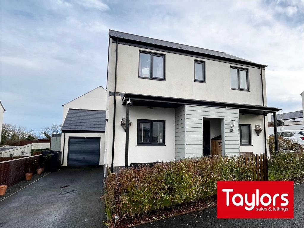 Foxglove Way, Paignton TQ4 3 bed detached house £350,000