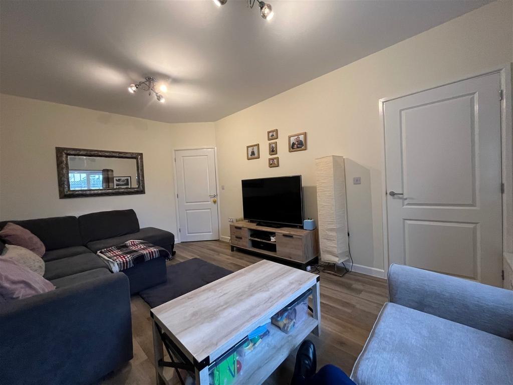 Foxglove Way, Paignton TQ4 3 bed detached house £350,000