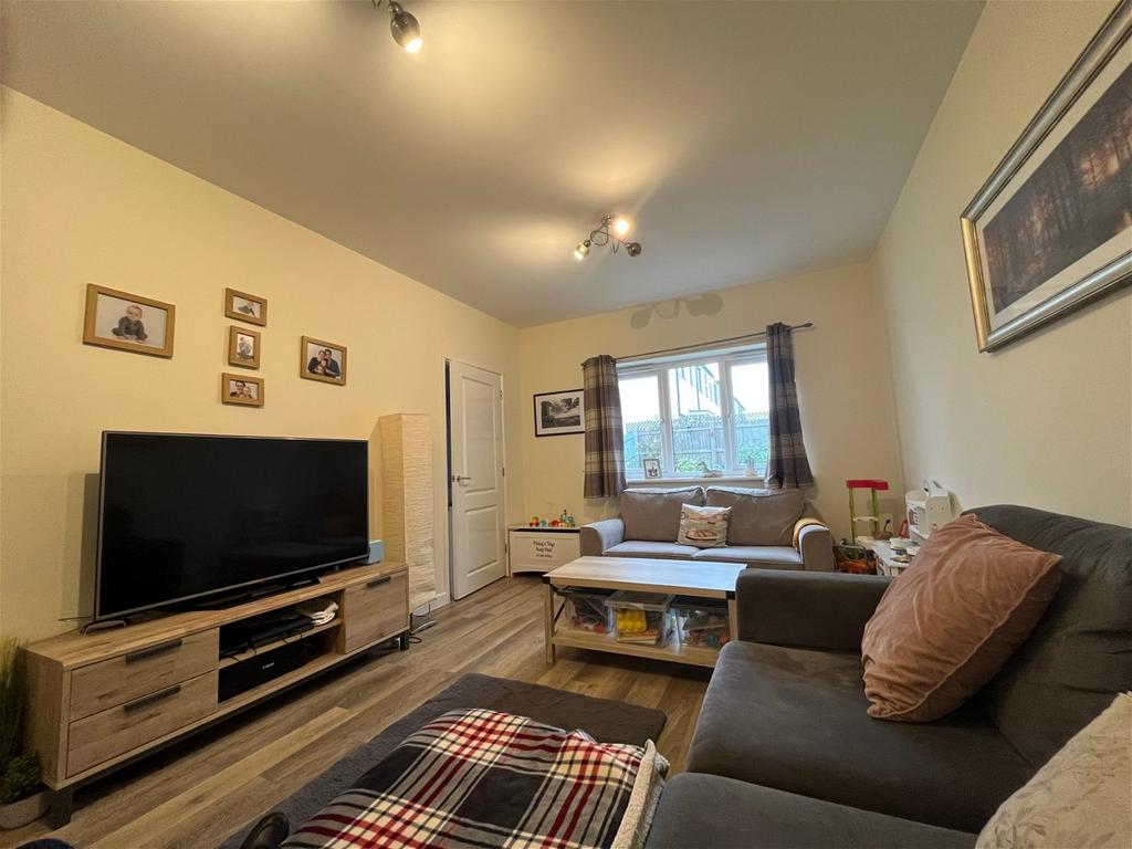 Foxglove Way, Paignton TQ4 3 bed detached house £350,000