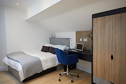undefined, Apt 34, 113 The Headrow, The Headrow LS1