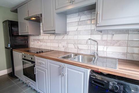 3 bedroom apartment to rent, 15 Providence Place, Providence Place LS2