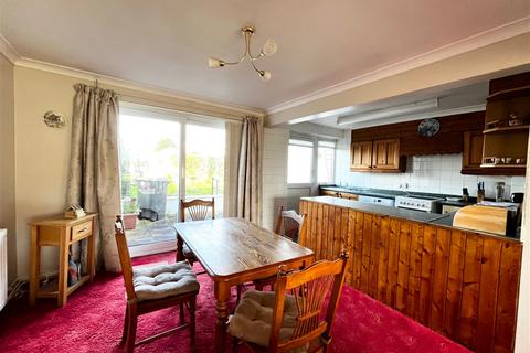 7 Cherry Brook Walk, Paignton, TQ4 7NN