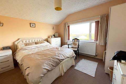 7 Cherry Brook Walk, Paignton, TQ4 7NN