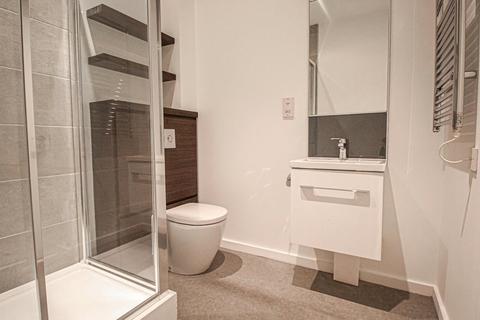 2 bedroom apartment to rent, Apt 4, Park Square Residence, 21 Park Square South LS1