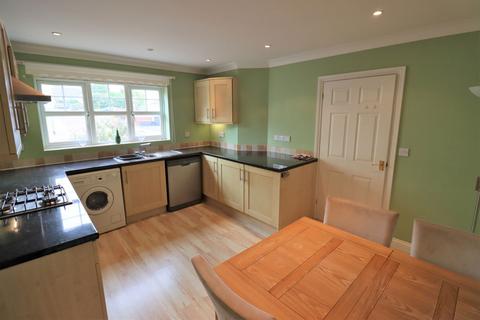 12 Seafields, Paignton, TQ4 6NY