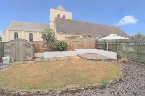 12 Seafields, Paignton, TQ4 6NY