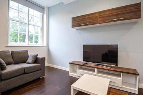 2 bedroom apartment to rent, Apt 16, Park Square Residence, 21 Park Square South LS1