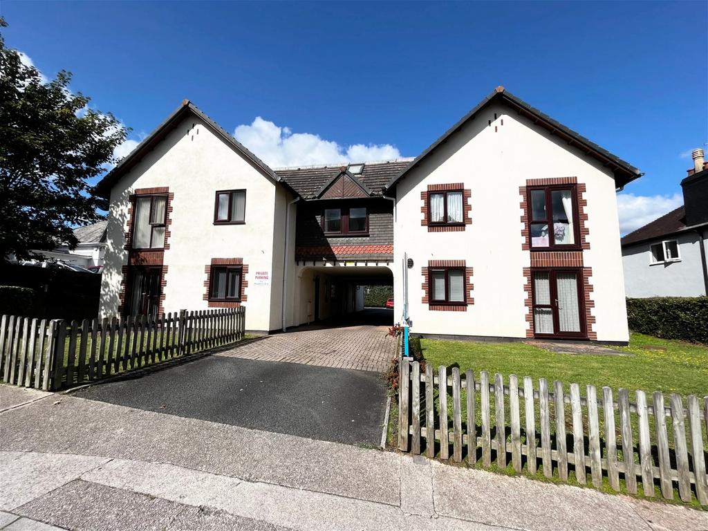 Hayes Road, Paignton 1 bed flat for sale £99,950