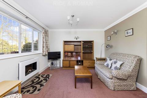 2 bedroom retirement property for sale, Epsom Road, Leatherhead KT22