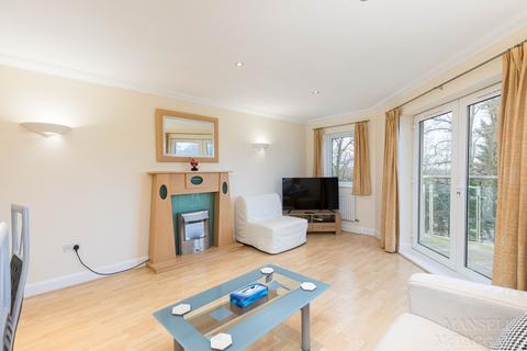 2 bedroom flat for sale, Turners Hill Road, Crawley RH10