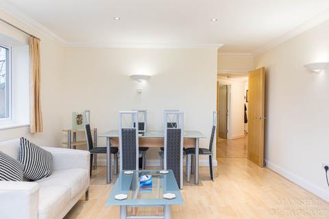 2 bedroom flat for sale, Turners Hill Road, Crawley RH10