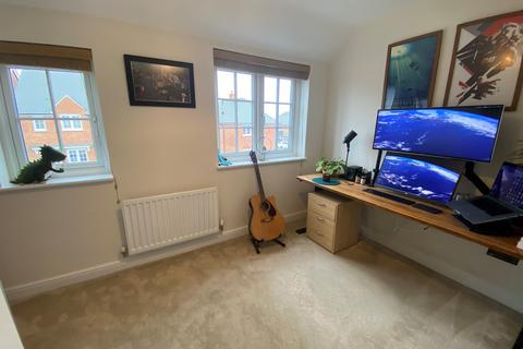 48 Acorn Drive, Ashbourne, DE6 1TW