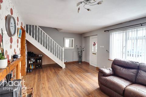 18 Telscombe Way, Luton, LU2 8JW