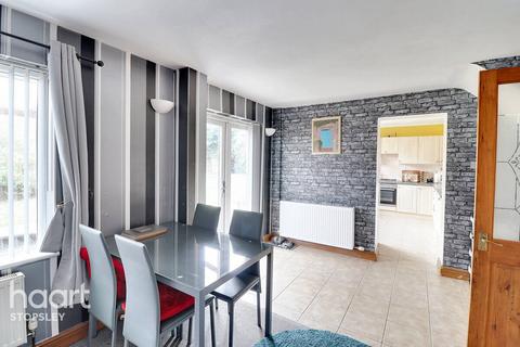 18 Telscombe Way, Luton, LU2 8JW