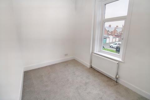 3 bedroom flat for sale, Park Road, Wallsend, Tyne and Wear, NE28 7QR