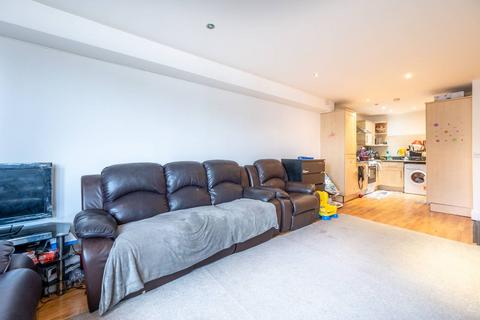 1 bedroom flat for sale, Metro House, Forest Gate, London, E7