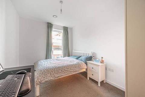 2 bedroom flat for sale, Damsel Walk, Hendon, London, NW9