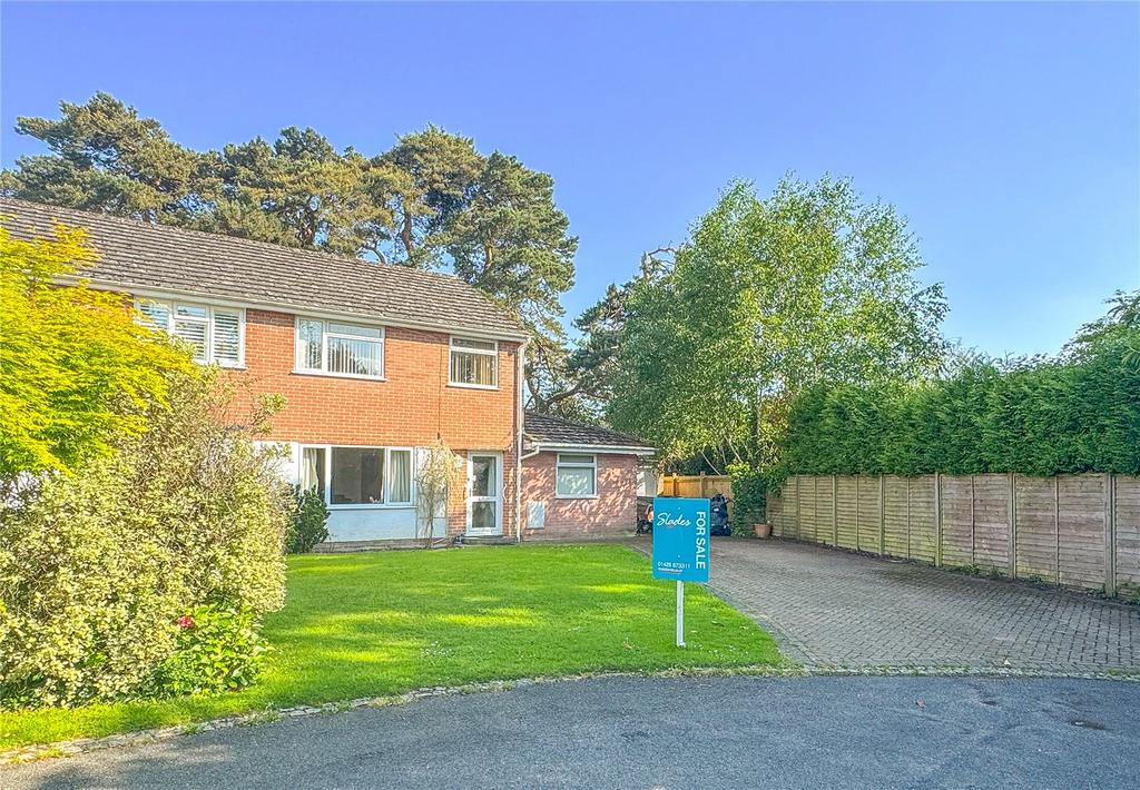 Shearsbrook Close, Bransgore... 3 bed semidetached house for sale £