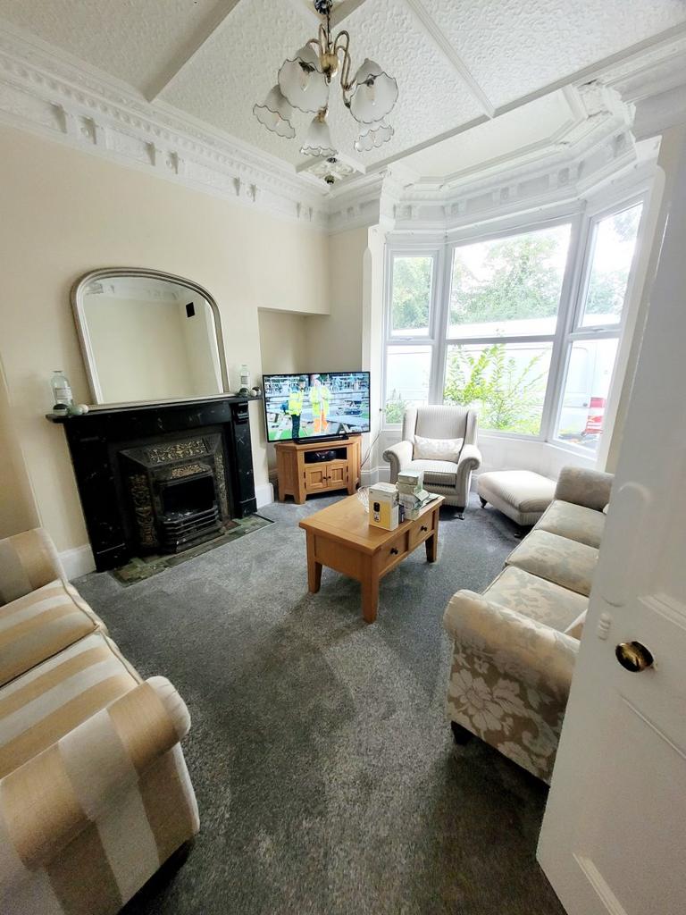 Victoria Embankment, Darlington 4 bed terraced house to rent £1,400