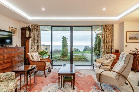 3 bedroom flat for sale, Martello House, Encombe, Sandgate, Kent