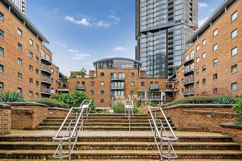 2 bedroom apartment to rent, Meridian Place, Canary Wharf, London, E14