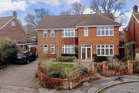 6 Nettlecroft, Hemel Hempstead, HP1 1PQ