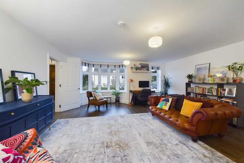 6 Nettlecroft, Hemel Hempstead, HP1 1PQ