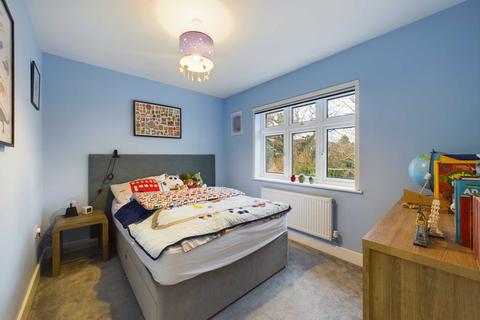 6 Nettlecroft, Hemel Hempstead, HP1 1PQ