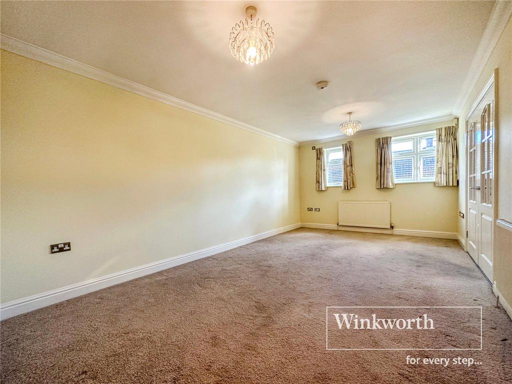 Dudsbury Avenue, Ferndown BH22 2 bed apartment for sale £255,000