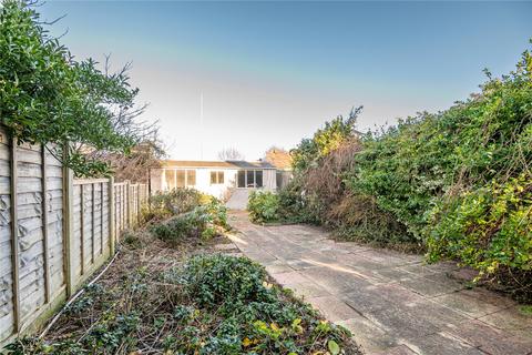 4 bedroom semi-detached house for sale, Shaftesbury Avenue, Thorpe Bay, Essex, SS1