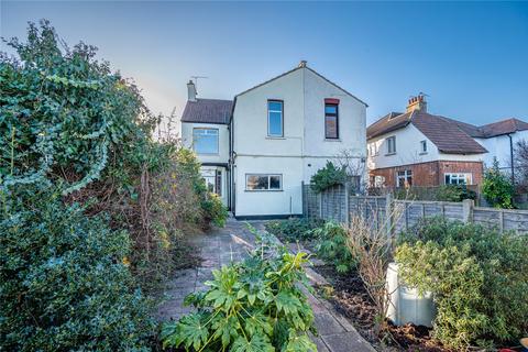 4 bedroom semi-detached house for sale, Shaftesbury Avenue, Thorpe Bay, Essex, SS1