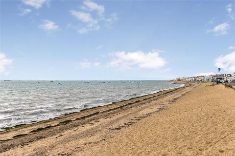 4 bedroom semi-detached house for sale, Shaftesbury Avenue, Thorpe Bay, Essex, SS1