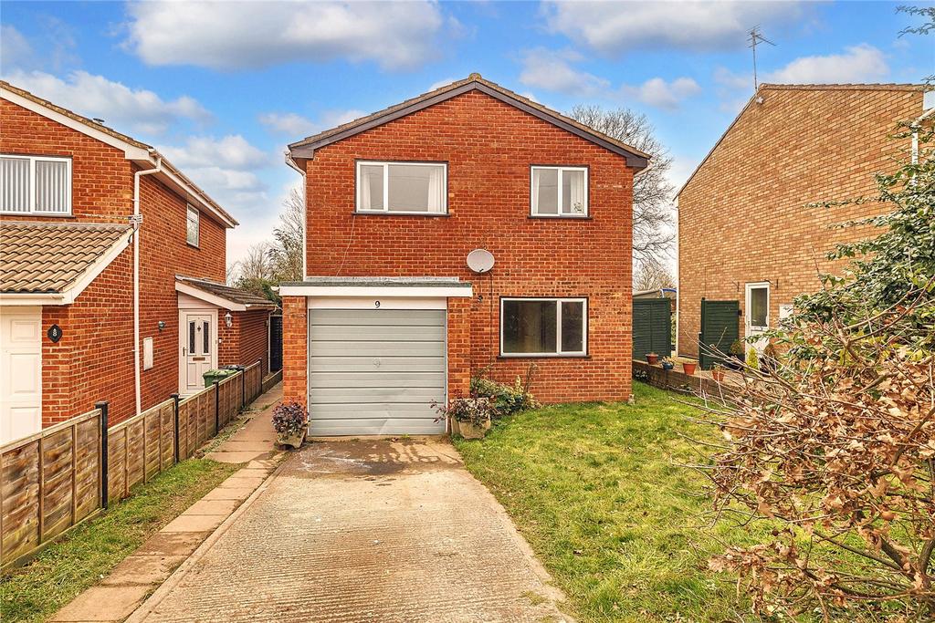 Beech Close, RossonWye, Herefordshire, HR9 4 bed detached house for