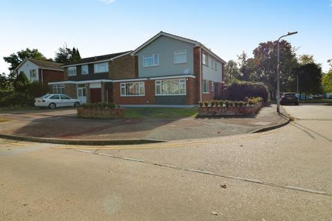 4 bedroom detached house for sale, Barnstaple Road, Southend-on-sea, SS1