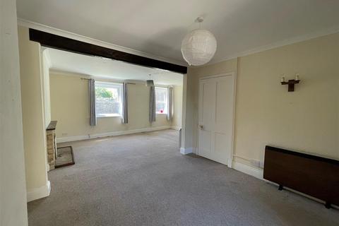 3 bedroom end of terrace house for sale, Victoria Gardens, Henstridge, Templecombe