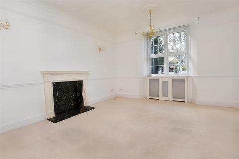 2 bedroom flat for sale, Newbury, Gillingham