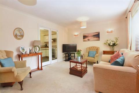2 bedroom retirement property for sale - Barnaby Mead, Gillingham