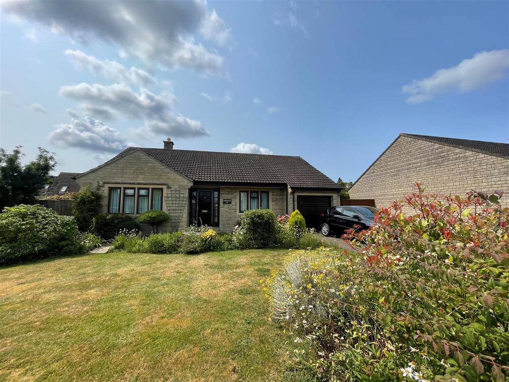 Ham Meadow, Marnhull, Sturminster Newton 3 bed detached bungalow for