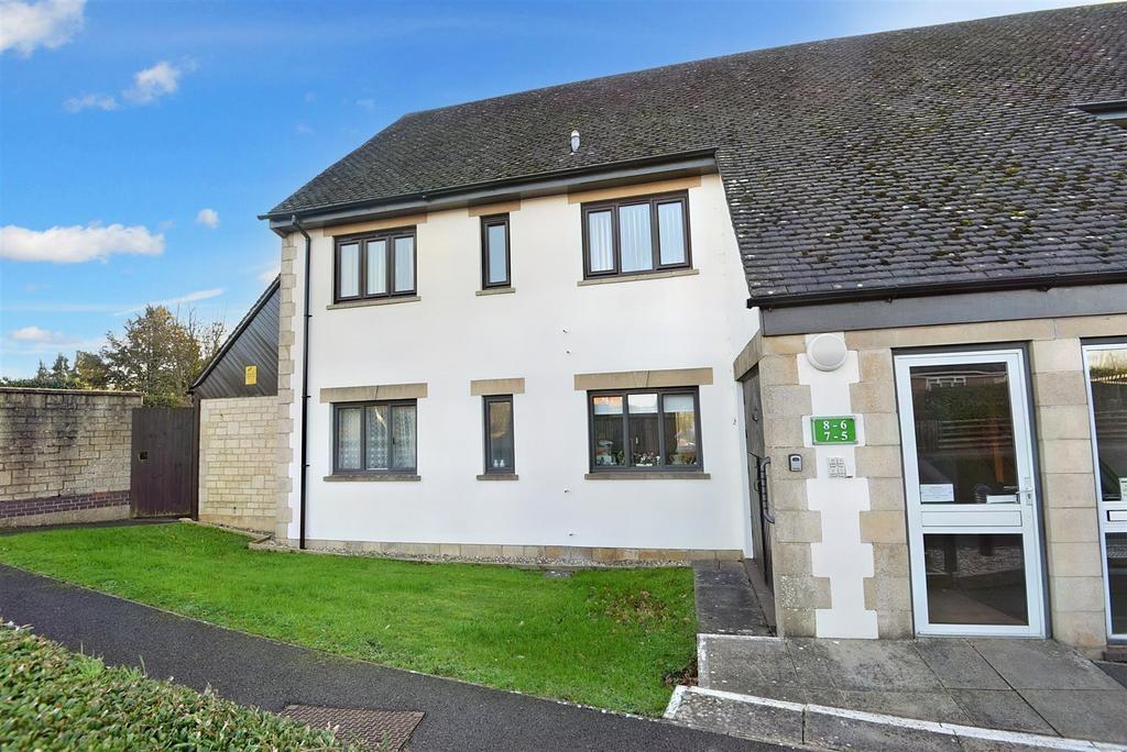 King Edmund Court, Gillingham 2 bed retirement property for sale £135,000