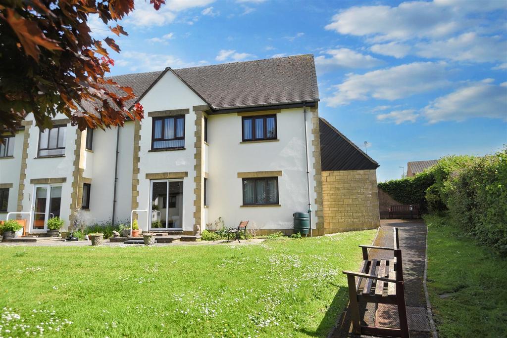 King Edmund Court, Gillingham 2 bed retirement property for sale £135,000