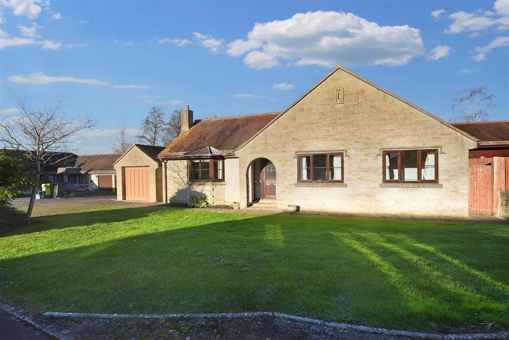 Dinhay, Marnhull, Sturminster Newton 3 bed detached bungalow for sale