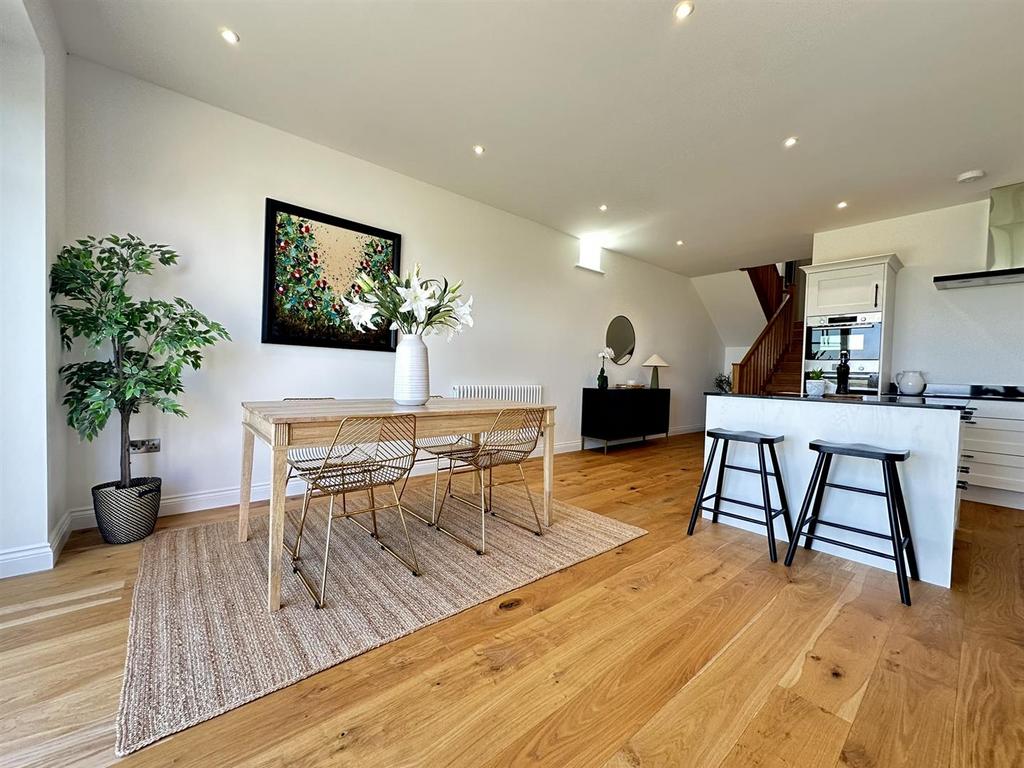 Kitchen/Dinning Room